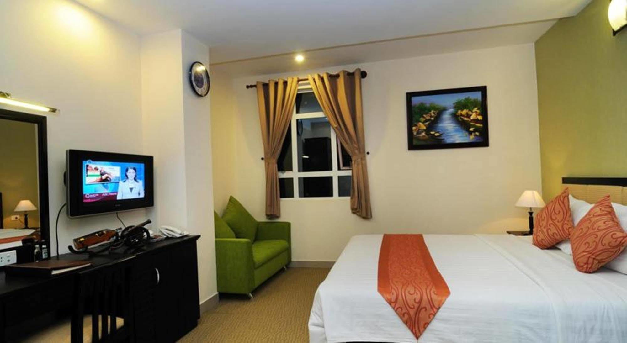 A25 Hotel - 29 Bui Thi Xuan Ho Chi Minh City Exterior photo
